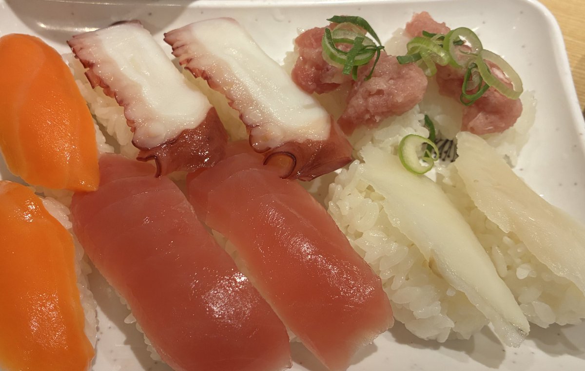 こはる tweet media