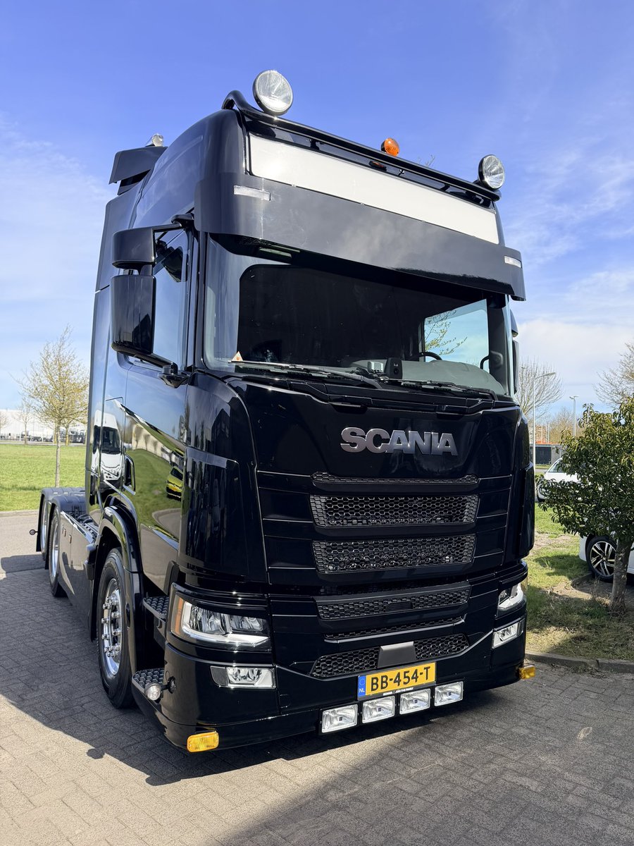 Raimond Kroon tweet media