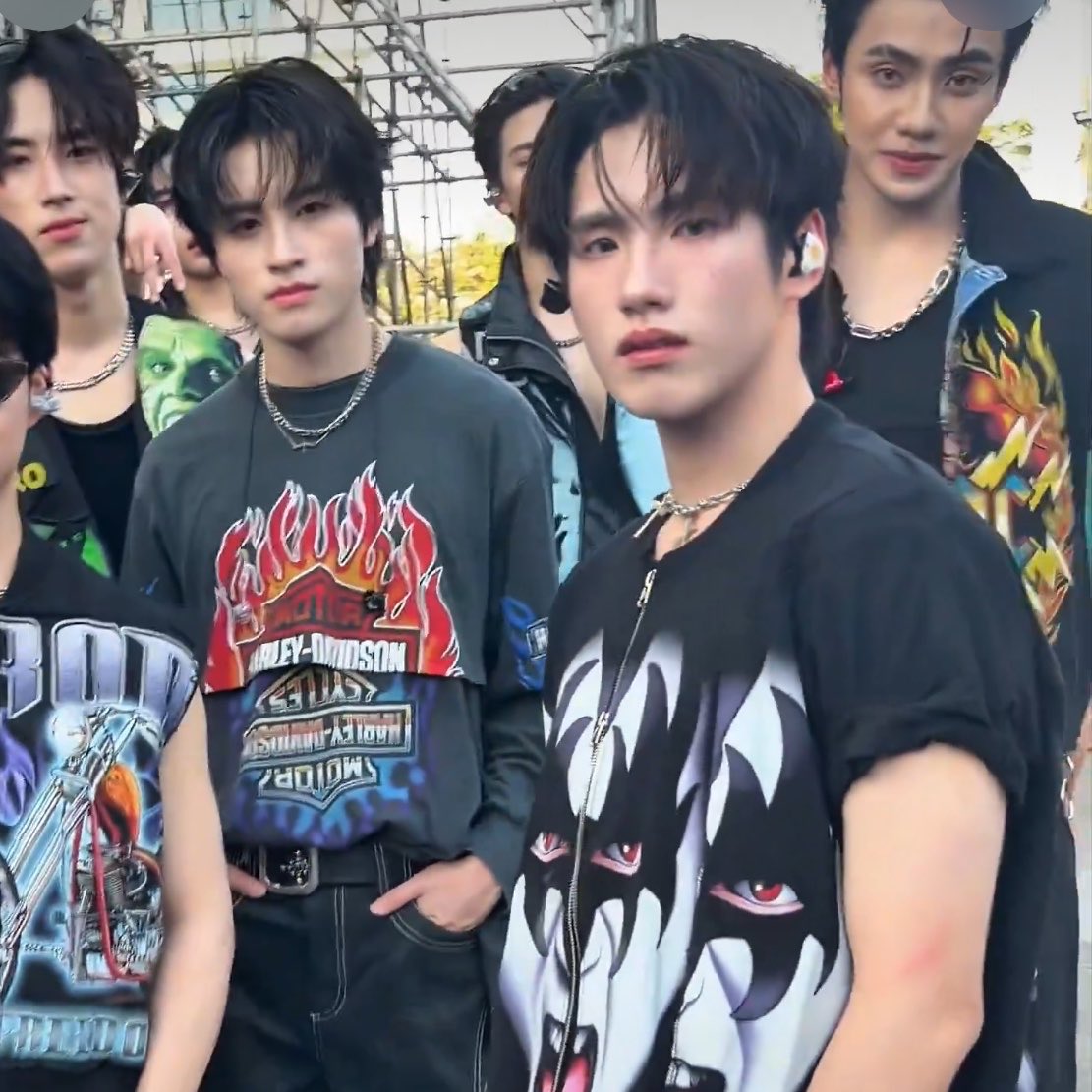 ⋆.𐙚˚nwtfmzi ‎꒰ ♪ 𓈒 tweet media