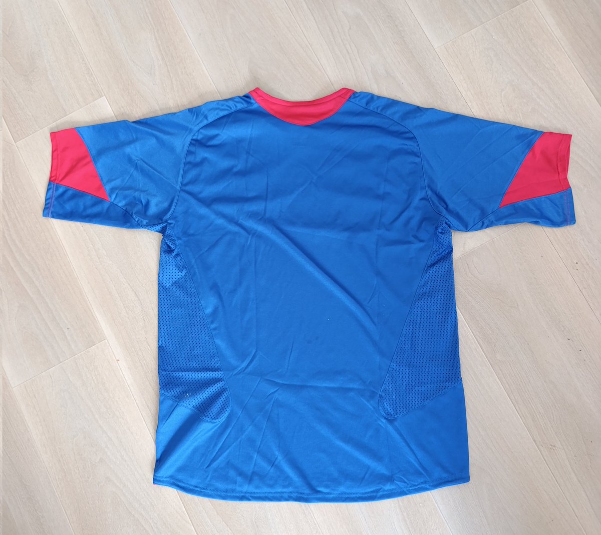 The Tee90 tweet media