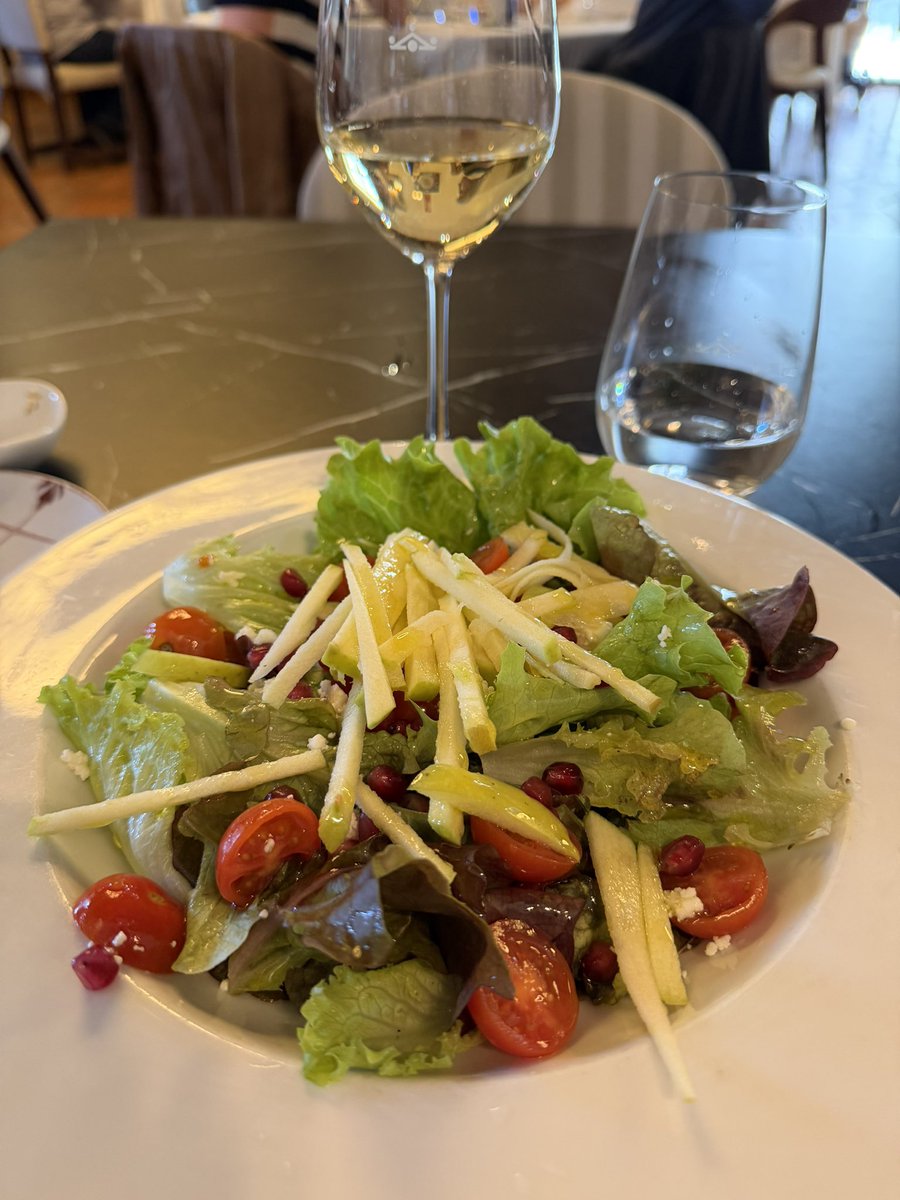 Ryoko Aoki 青木涼子（能声楽家） tweet media