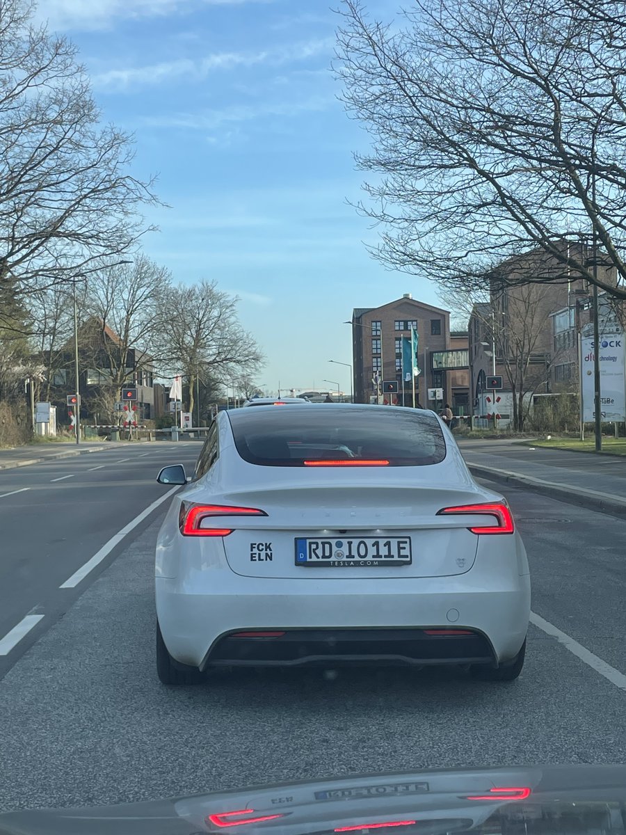 Karoline Gosling tweet media