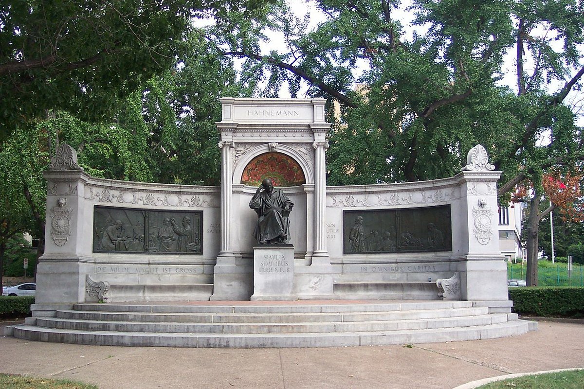 SHD_si's tweet image. Happy World Homeopathy Day! Today marks the birthday of Samuel Hahnemann, the founder of #homeopathy 

monument in Washington, D.C. @washingtondc 

#WorldHomeopathyDay #WorldHomeopathyWeek #TryHomeopathy #OneHealth

@LMHI1925 @HRIresearch @EFHPAeu @WHO @TheAAHP  @HomeopthyChoice