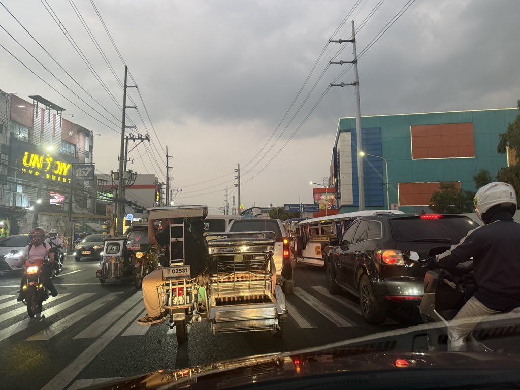 Yakult 🚙 tweet media