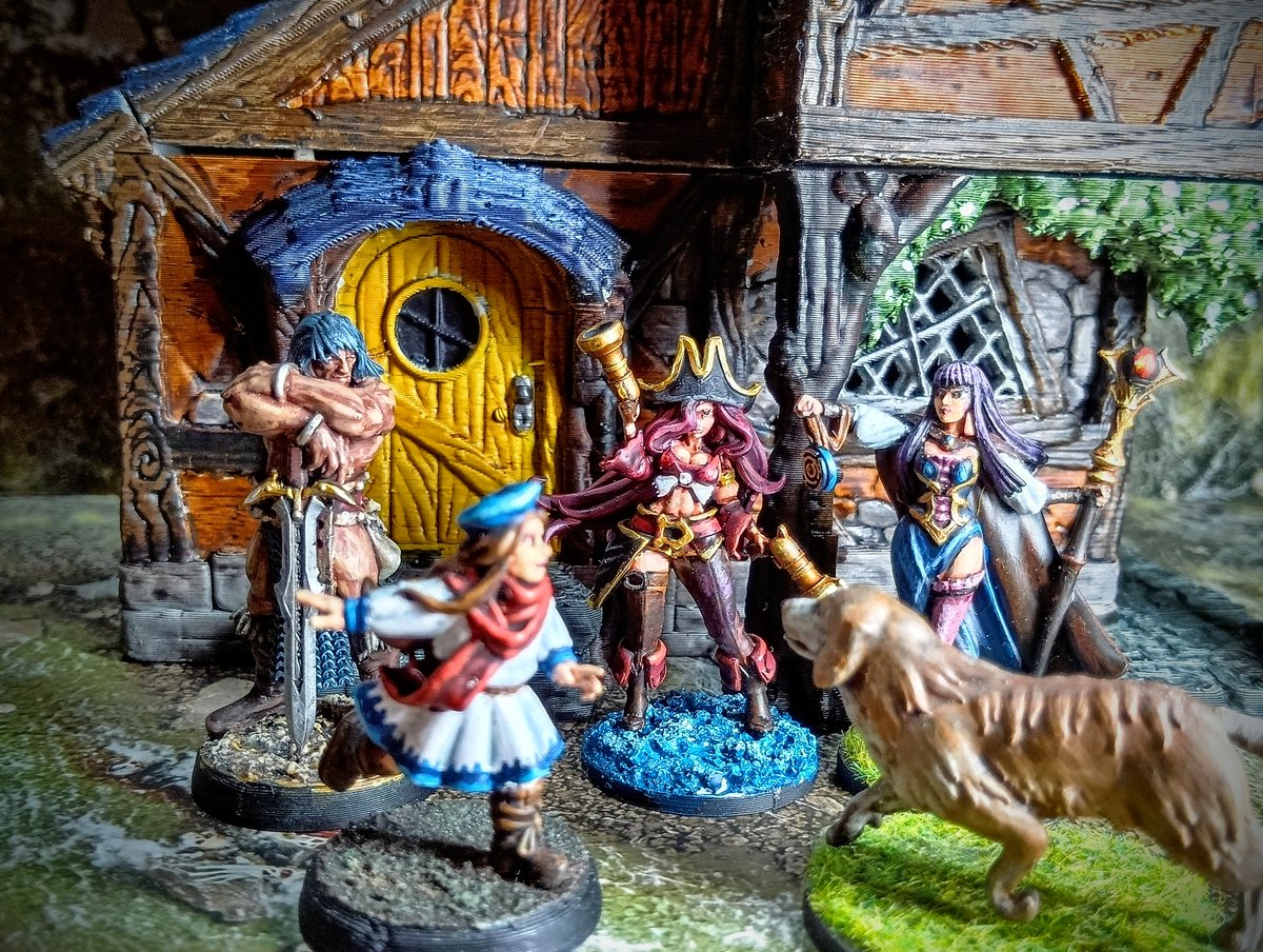 #GazMinis の「Pirate- Misstress Fortuna」です。
女性ながら荒くれどもを束ねる船長をイメージしてキリっとした感じにしてみました。
友情を結べば頼りになるお姉さんですね！
#TRPG 
#DnD
#miniaturepainting
#savagelandmini