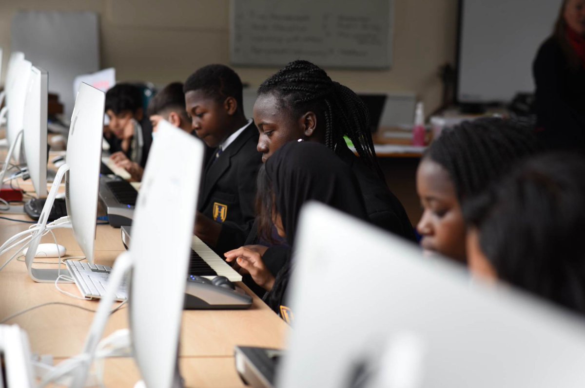 HamsteadHallAcademy tweet media