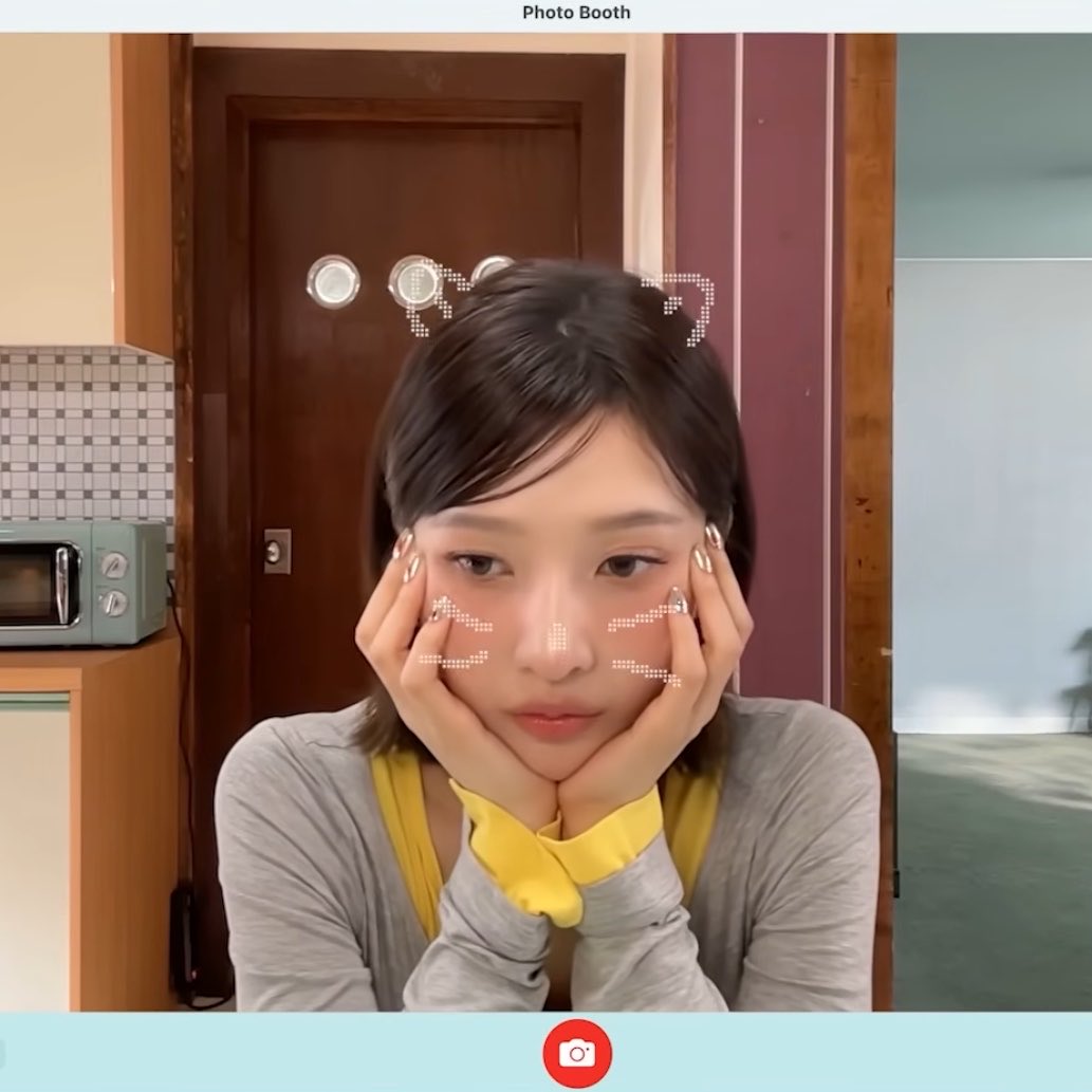 JOY 조이 tweet media