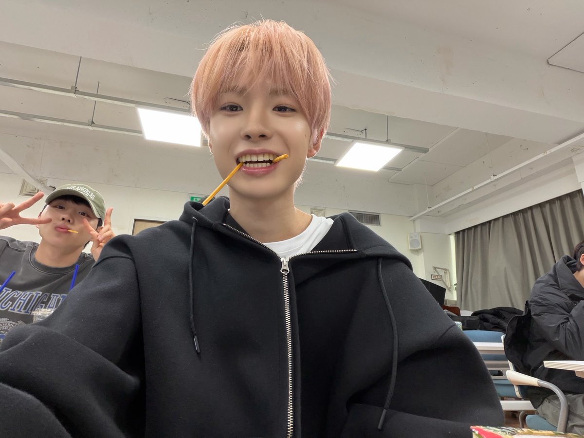 무심이 tweet media