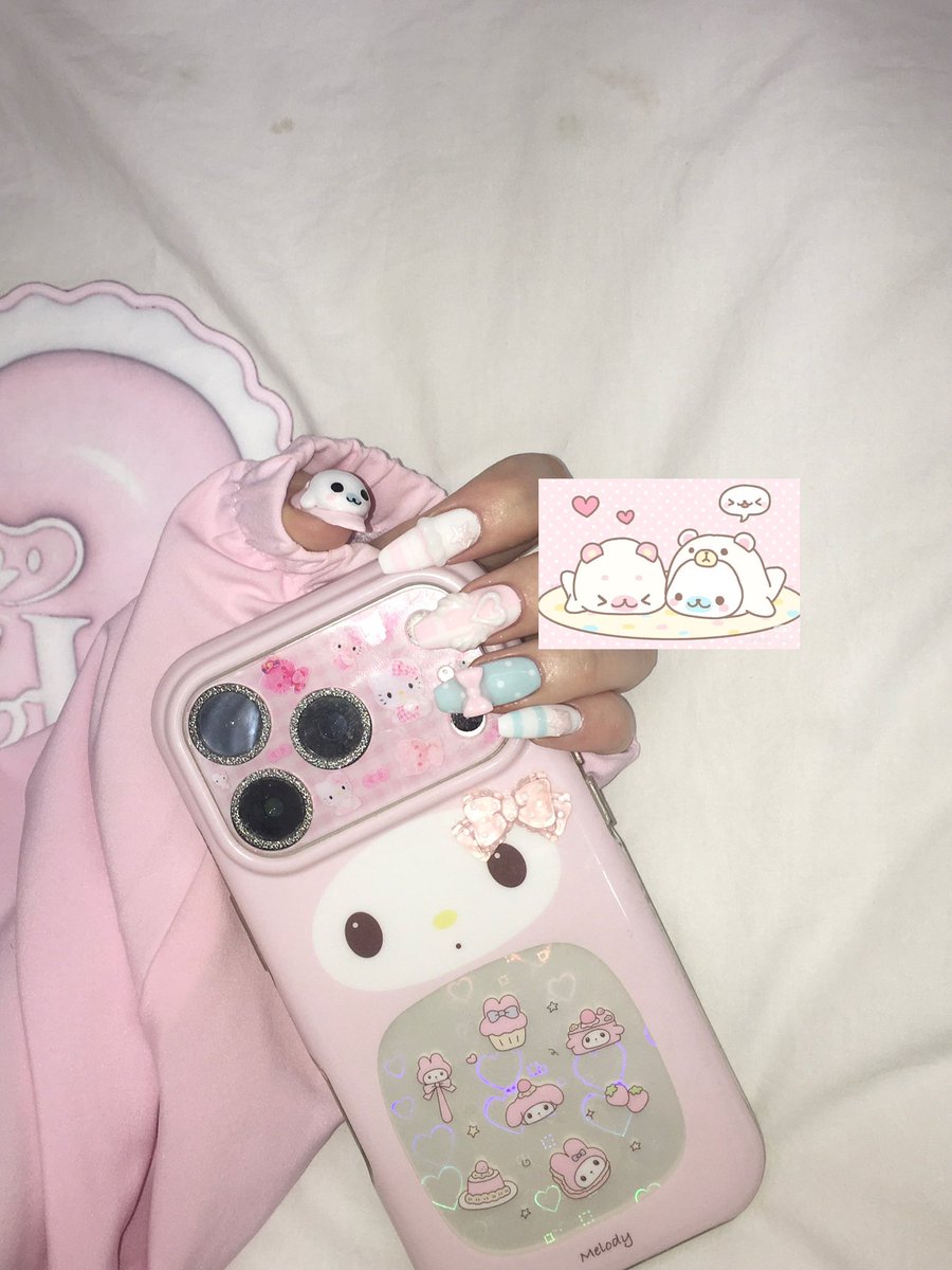 씩씩한고구마 tweet media