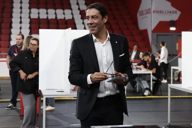 vaibenfica1904's tweet photo. Eleições custaram 3,2M€ aos cofres do Benfica. O valor gasto representou um desvio face aos 0,55M€ inicialmente orçamentados pelo clube. https://t.co/AsSmn0xRyt