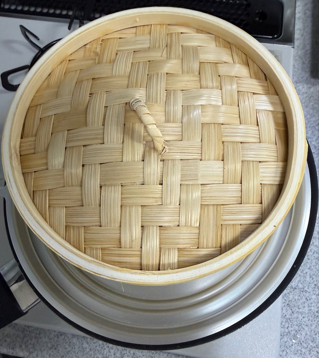 ヘルりん tweet media