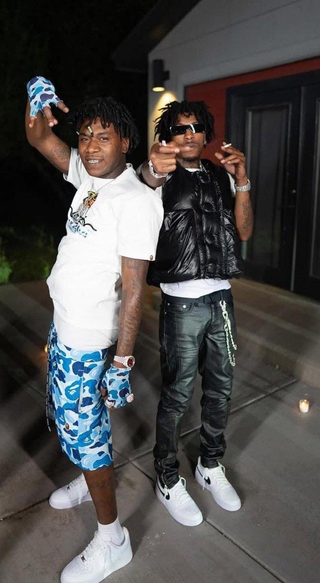 Poetik Flakko tweet media