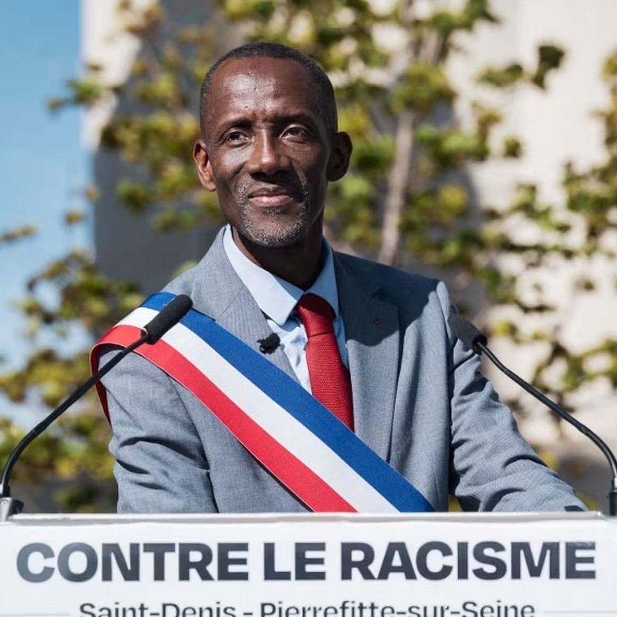 The News tweet media