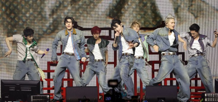 About Music tweet media