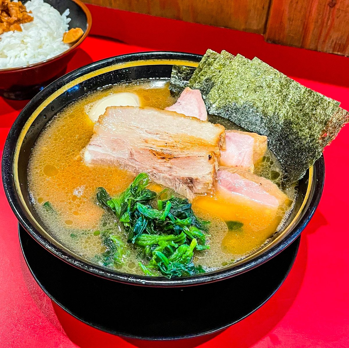 つばめちゃん tweet media