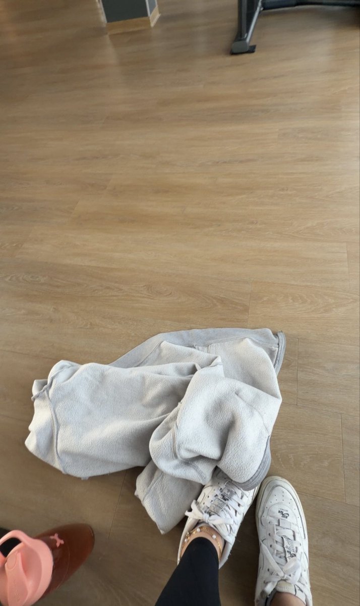 Nalyja Kanaa tweet media