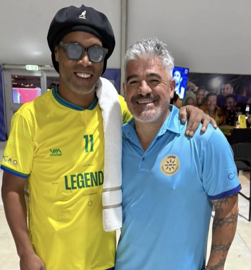 RiverLPM's tweet photo. Leyendas 🎩😍 https://t.co/Lhj5QXVBAy