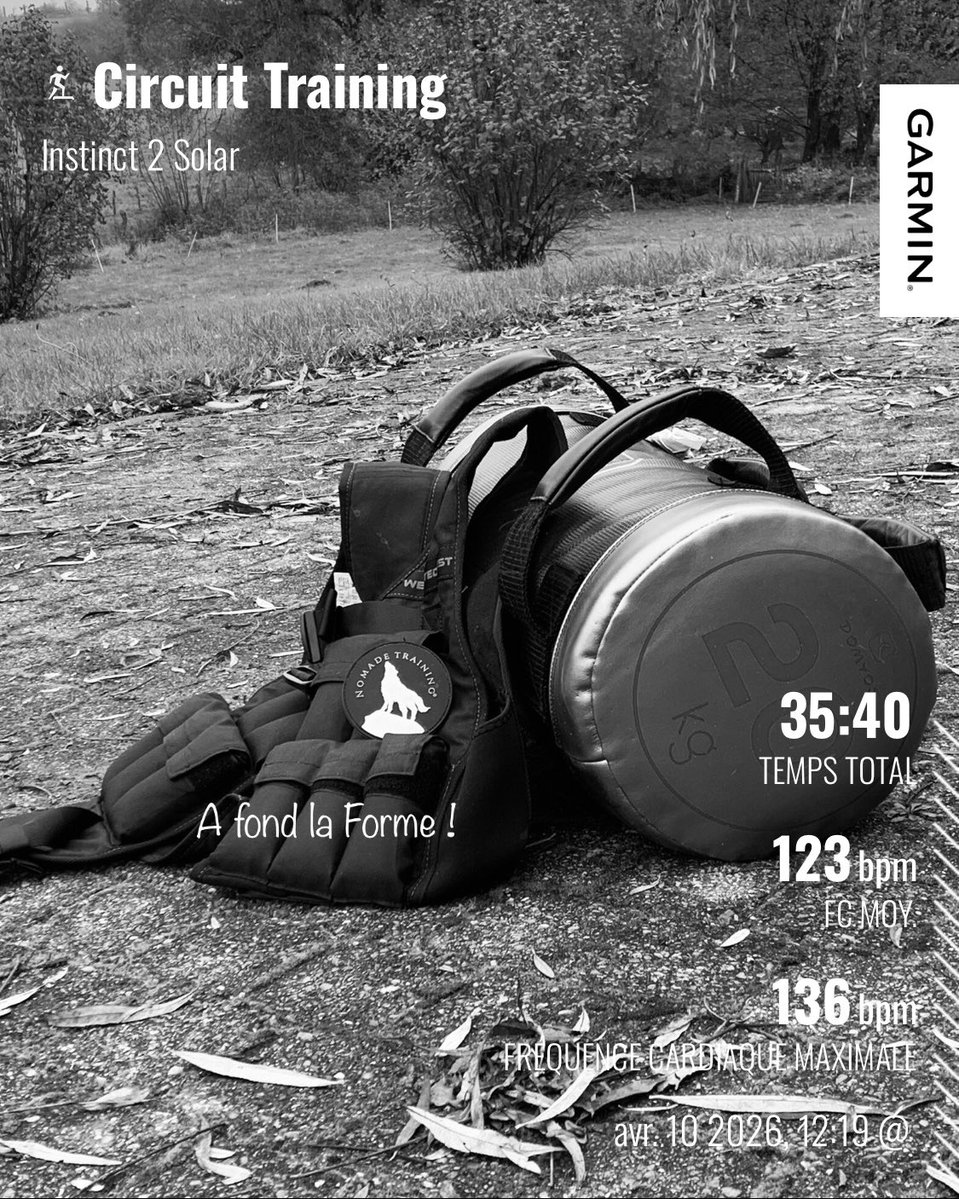 Au menu du jour : footing sur route puis 6 séries de : 15 pompes +1’00 corde à sauter +12 tractions supination+1’00 sac de frappe.