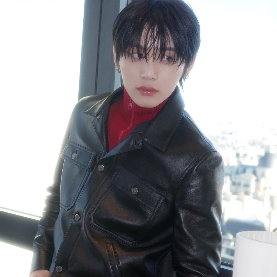 🖤🤍 tweet media