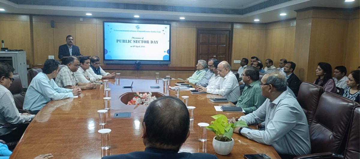 TCILHQ's tweet photo. Celebrating the spirit of public service!
TCIL observed Public Sector Day today, highlighting PSU contributions to #ViksitBharat.
Dr. V.K. Singh, CEO–PSSC, delivered a thought-provoking session on “Journey Towards Greatness of a Public Sector.”
#NationBuilding #PublicSectorDay https://t.co/zUua9sLIup