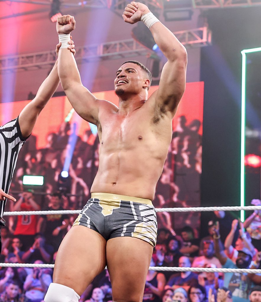 Daily Dion tweet media