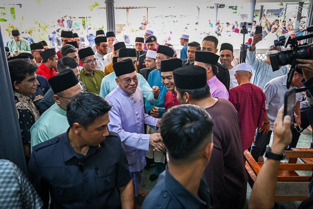 Anwar Ibrahim tweet media