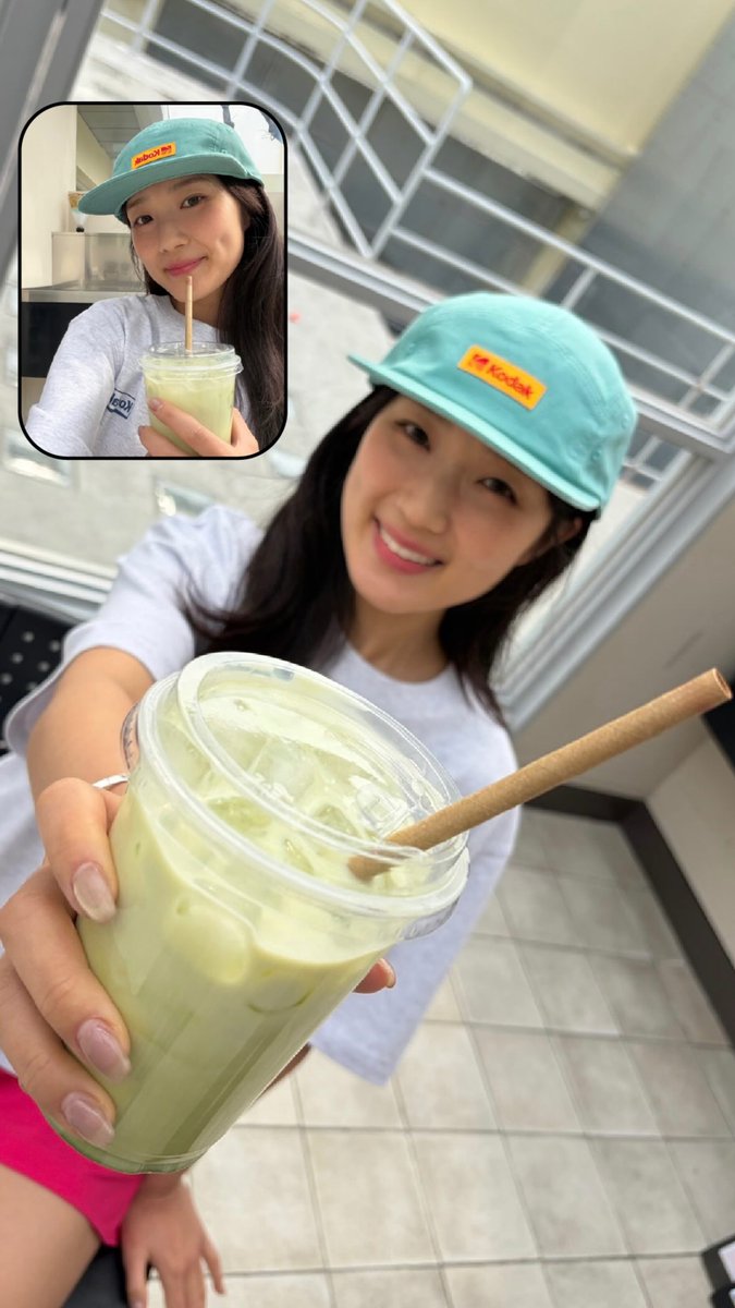 말차 라떼를 마시고 싶어졌네요
출처 : instagram.com/stories/kodaks…
#김혜윤 #KimHyeYoon