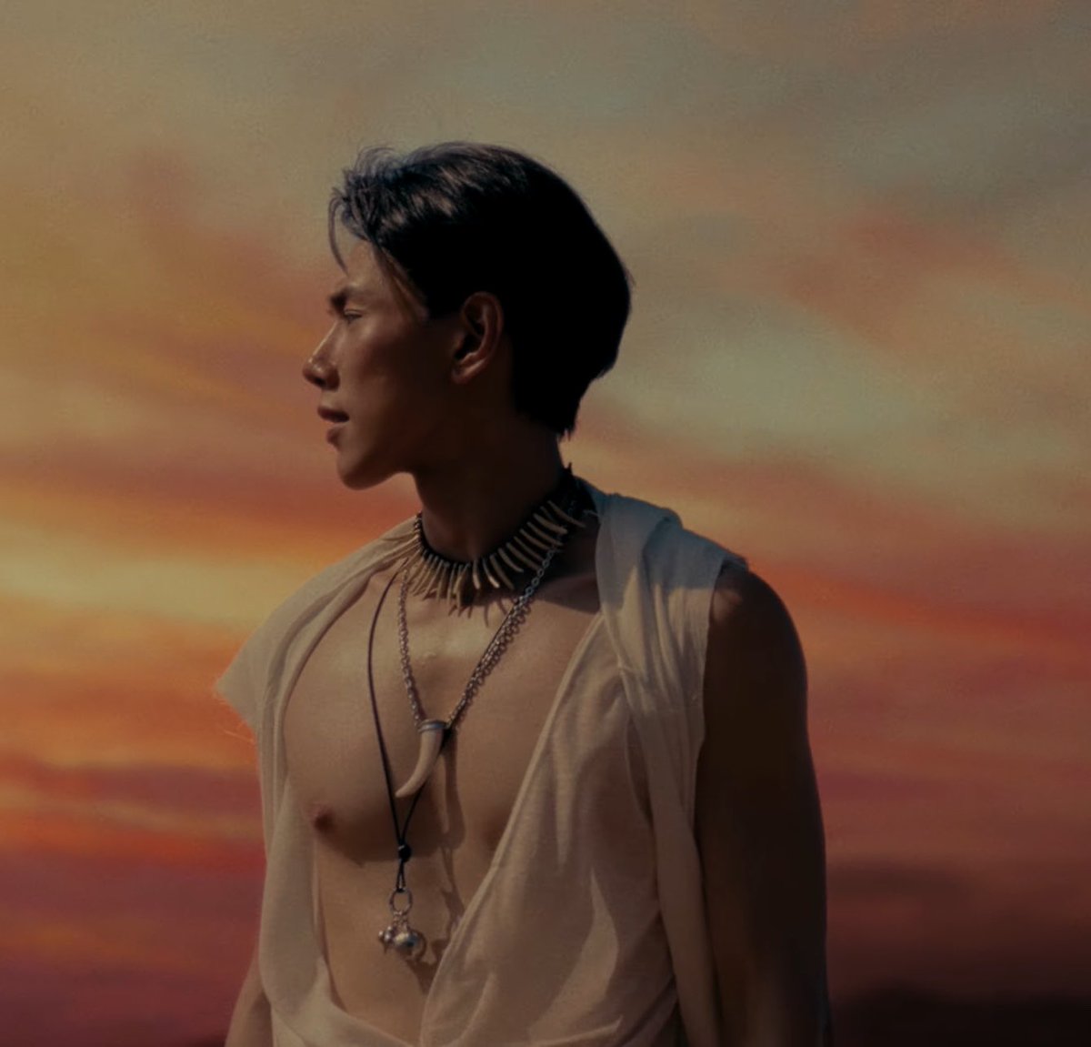 Mamy Jha|SELF LOVE🦖🚗 tweet media