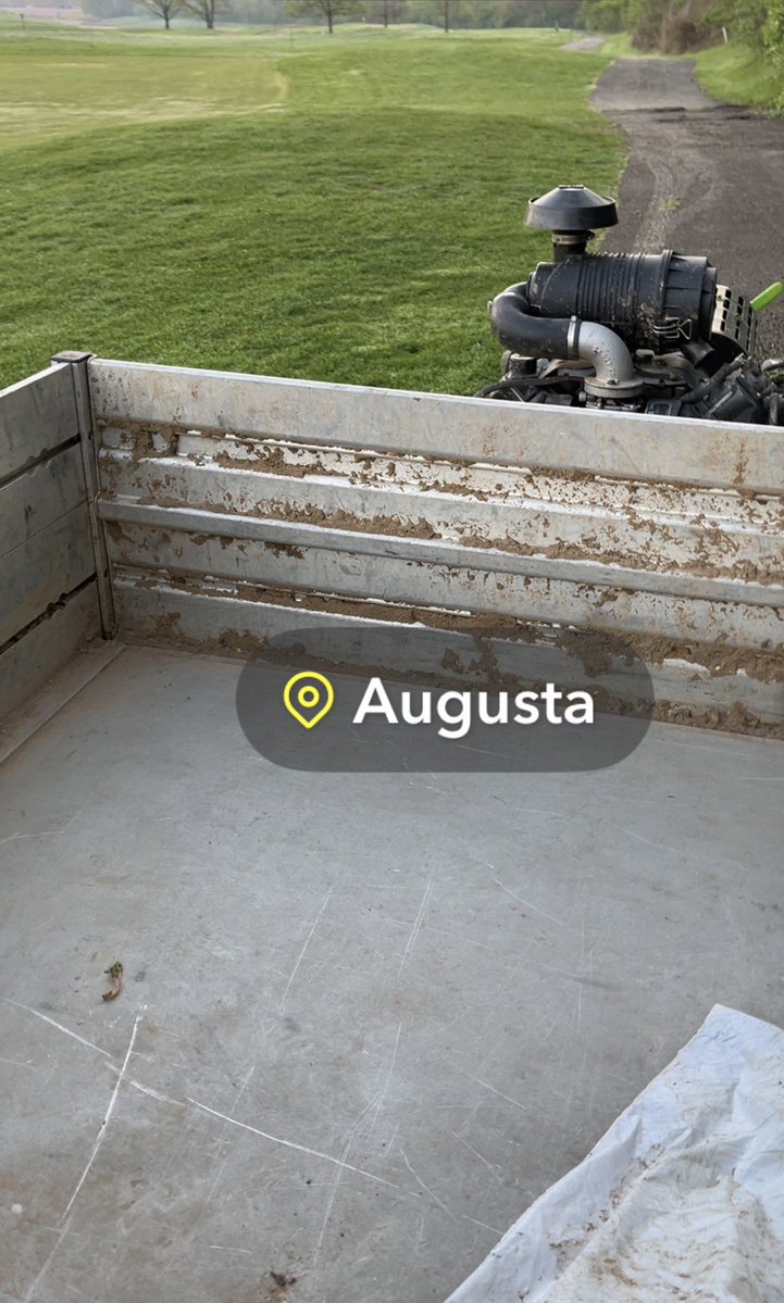 Sports128933's tweet image. Good morning to Augusta National. Yes I am allowed to have my phone I frickin blow off the fairways. #expand #masters … course is lookin good gents. Let’s have a day