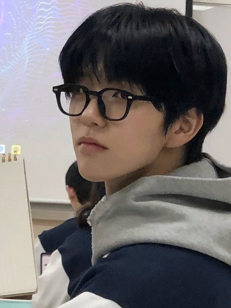 woozenniee's tweet photo. daengie🐶 https://t.co/8zg8ddEpTD