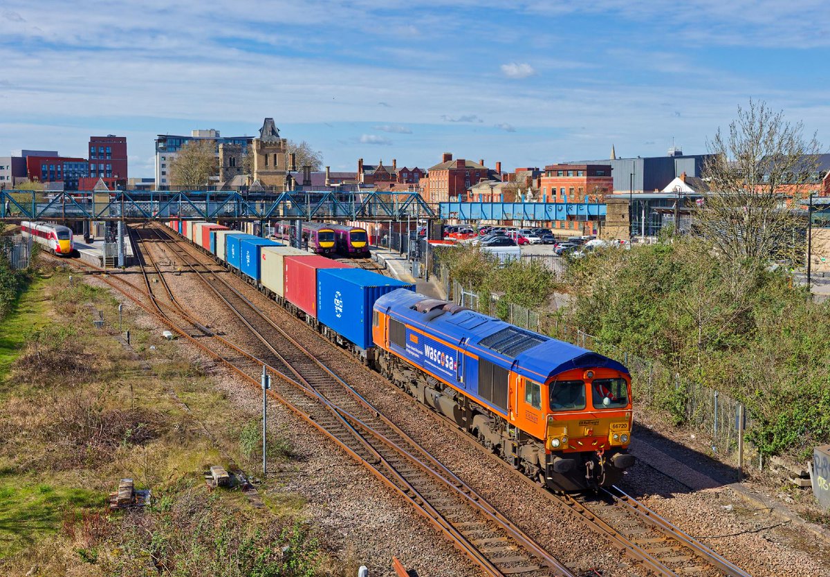 Network Rail tweet media