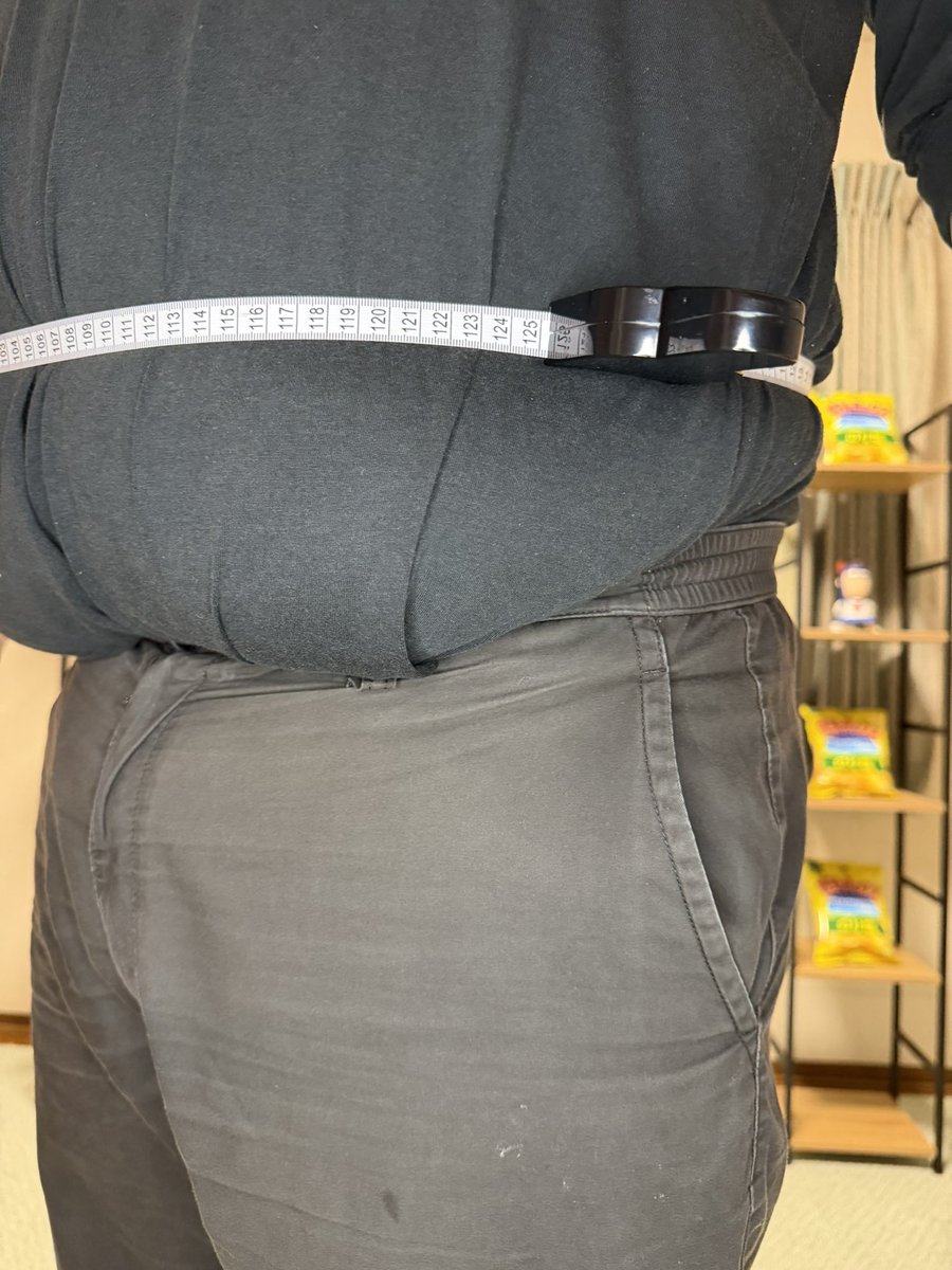 MUKIOJAPAN's tweet image. 本日の体重、腹囲
体重 127.2kg 腹囲 125.3cm

久しぶりにデザートを食べた
チーズケーキをこよなく愛する俺
自分で作った分、美味しさも倍増である
まあ…腹囲も増えてんだけどな…！！

 #ダイエット  #diet  #チーズケーキ  #美味い  #小麦粉入ってないよ  #すまん横写真なしだ