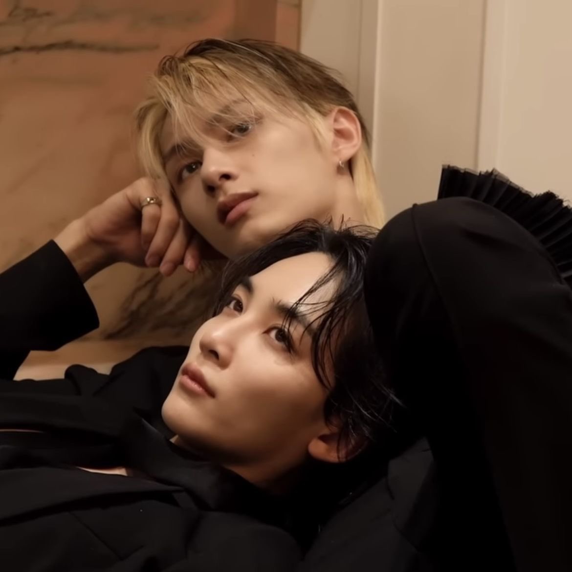 𝑿𝒖 tweet media