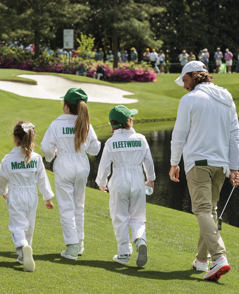 p0lar_fawn's tweet photo. Say what you want about golf culture but it’s one of the last sports spaces that’s unapologetically pro-family.

The biggest major tournament of the year, the Masters, starts with a Par 3 contest, where world-class athletes play with their friends and family. And it is, in my opinion, the one day a year where golf shows you exactly what it’s actually about.