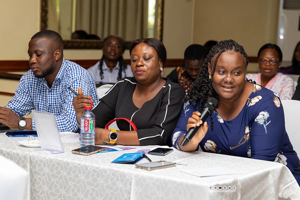 GhanaCEC's tweet photo. Convened by the United Nations Industrial Development Organization under the GCEC project, a Circular Economy Foundation Training brought together staff of the Ministry of Trade, Agribusiness and Industry and the Ministry of Finance.
#GoGhanaGoCircular #GCEC https://t.co/i0ai9MSHjz