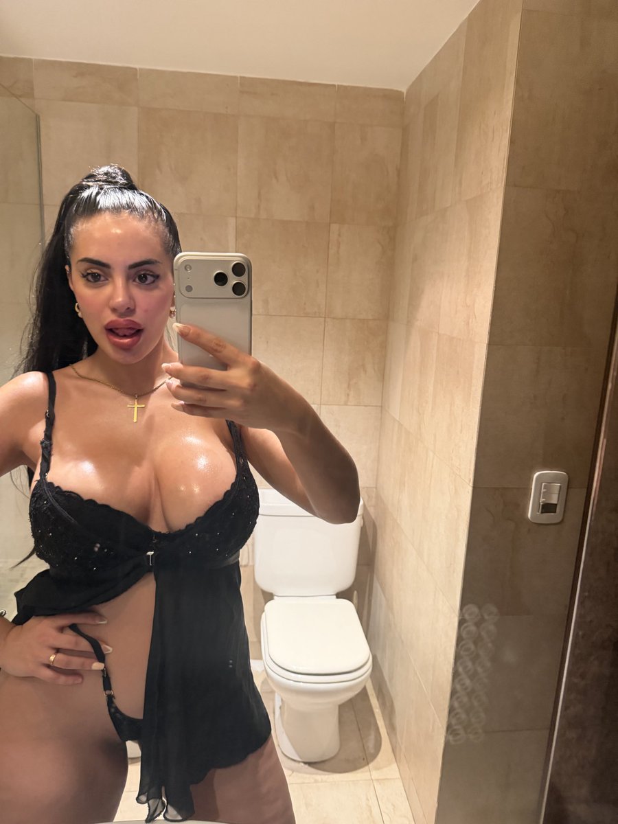 antonelapaneok's tweet photo. https://t.co/iy0bwRaLuq síganme ya 🔥 https://t.co/RgVX6BGQeT