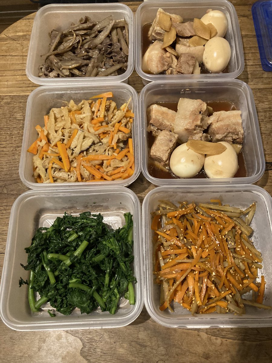 今週の作り置き
お弁当への意欲が続くように好きな物にしたら茶色くなった。明日蓮根で何か作り足したい。