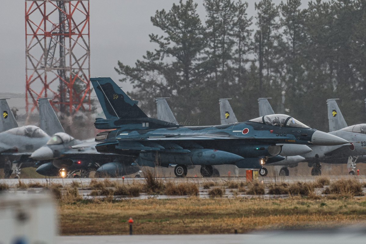 nc39 306 J50 Z naruP tweet media