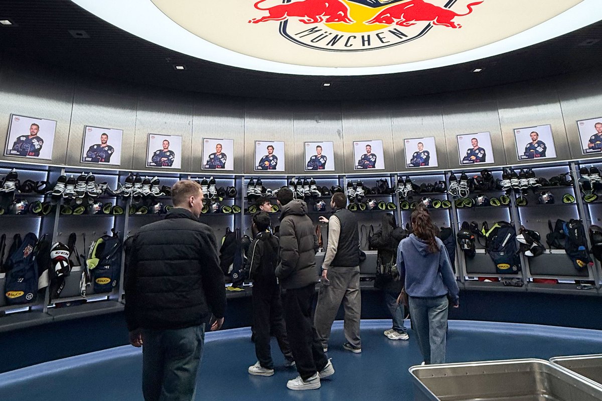 EU_group's tweet photo. 🇩🇪🏟️ Behind the scenes with our Munich at SAP Garden, home to EHC Red Bull München &amp; FC Bayern München Basketball! A full- day of exploring top games and learning how large-scale sports events come to life 🙌 https://t.co/8innkz1LNL