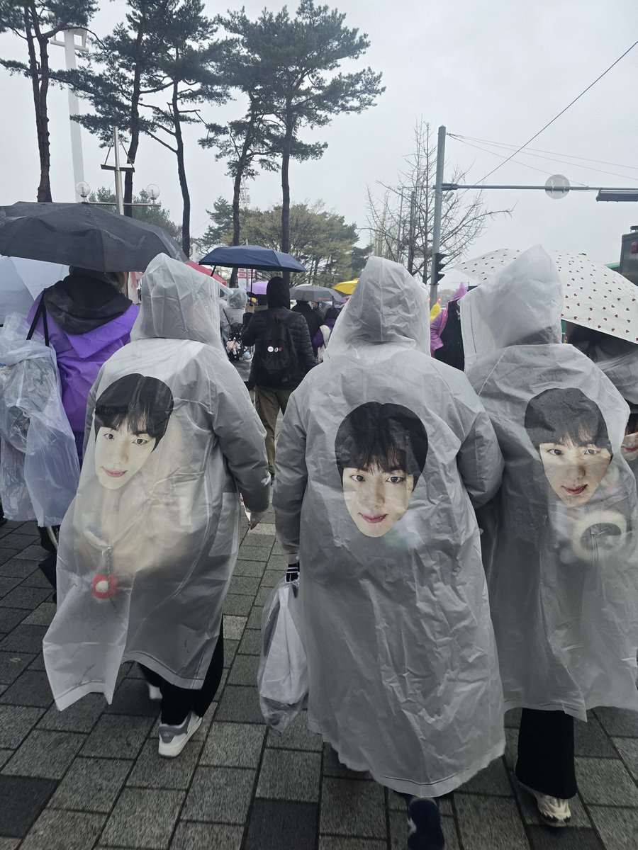 늑큐찐🐺 챡착☘︎ tweet media