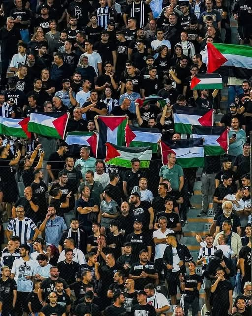 Antifa_Ultras tweet media