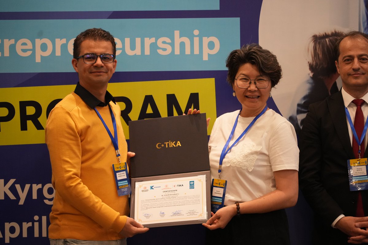 undpkg's tweet photo. #TİKA #KOSGEB &amp; #UNDP held a training on Aid for Trade in Central Asia - equipping entrepreneurs and SMEs with practical tools for the digital economy and e-commerce #TradeForDevelopment @UNDPEurasia https://t.co/JT5rFS48OP