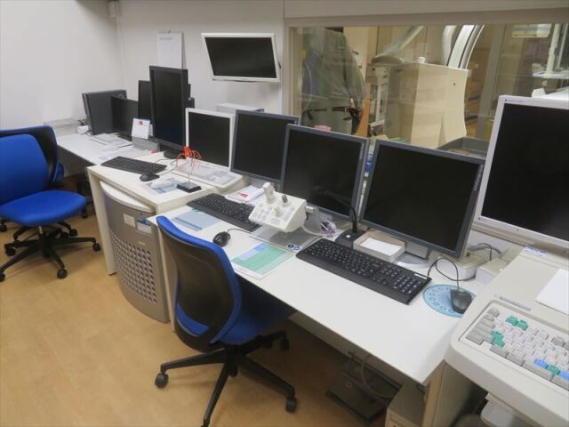 mak_healthcare's tweet image. SIEMENS Artis Zee Cath Lab (2013) 🏥
Precision &amp;amp; reliability for advanced cardiac care.

📞  +1 860-983-1171
💬  wa.me/18609831171

#CathLab #Siemens #Cardiology #MedTech #Healthcare #MedicalEquipment #HospitalEquipment #MedicalDevices #MAKHealthcare