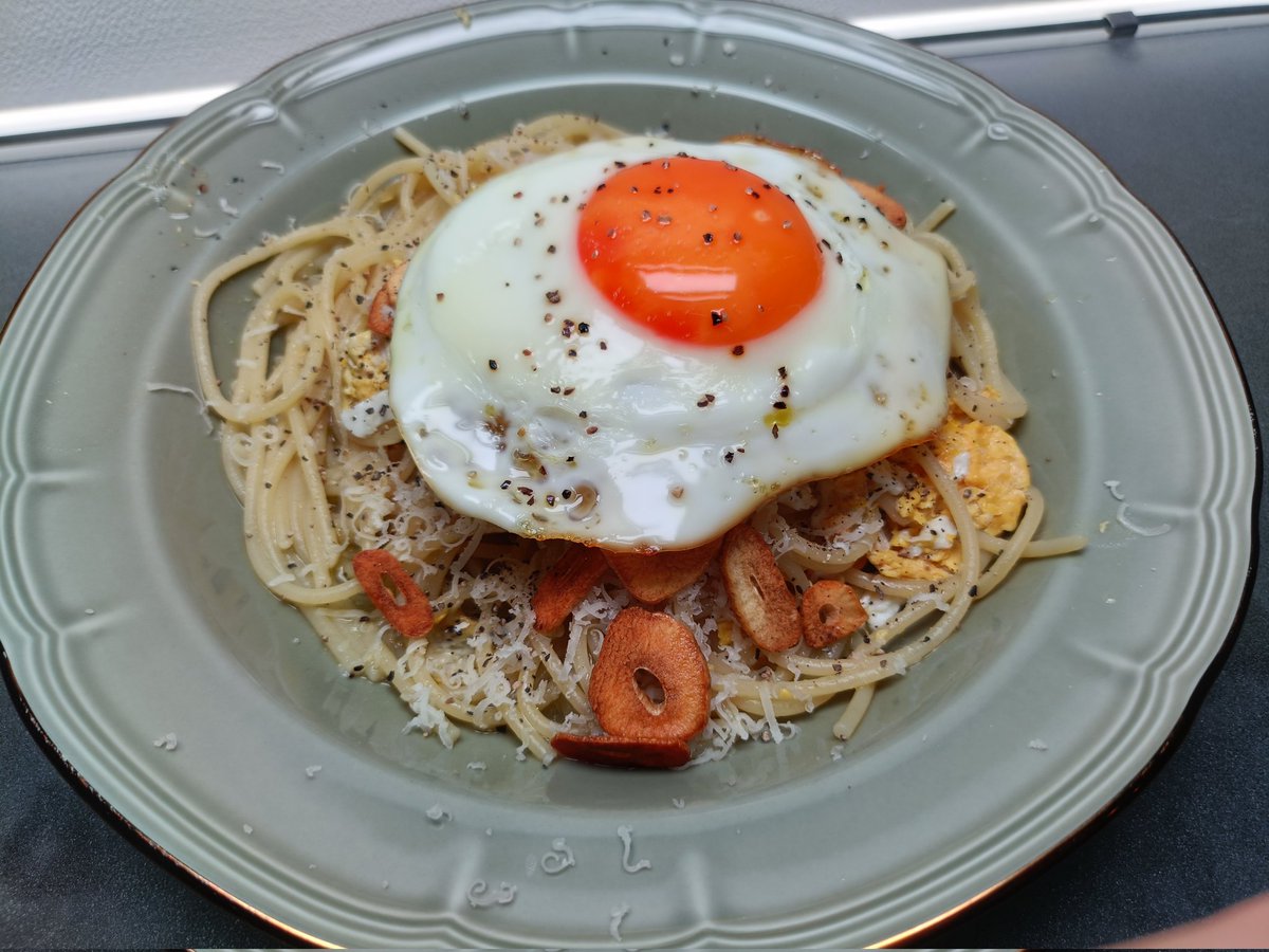 インテレッセ tweet media