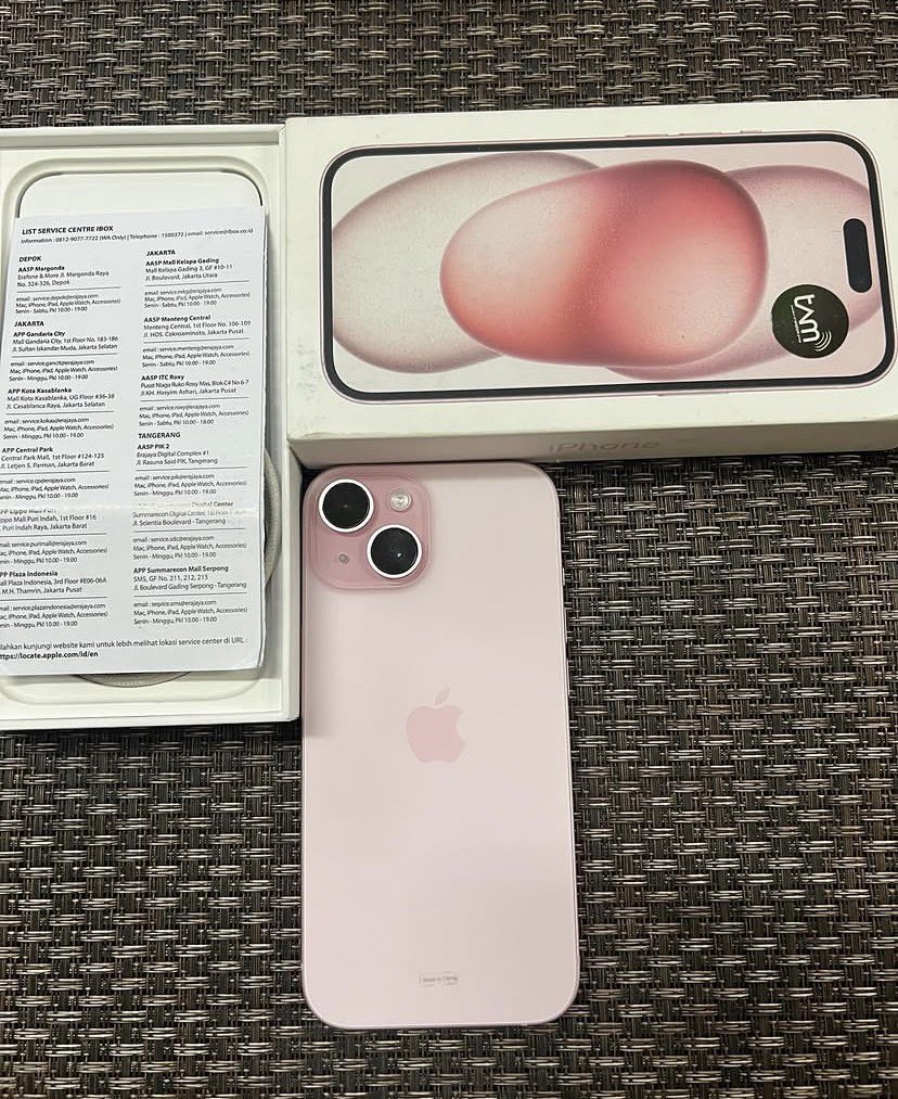 LisaaaaaTRdcd's tweet image. Wts Iphone 15  
mau jual cepat aja iphone 15 basic
ibox 128gb.

kondisi istimewa, bh masih 100%, cc, fullset ori. 

harga 6.9 hari ini  

bisa cod ditempat aku kalau 1 kota, luar kota bisa kirim" free ongkir
Cilpri juga boleh 

#zonauang #zonajajan
