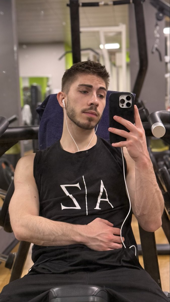 gian tweet media