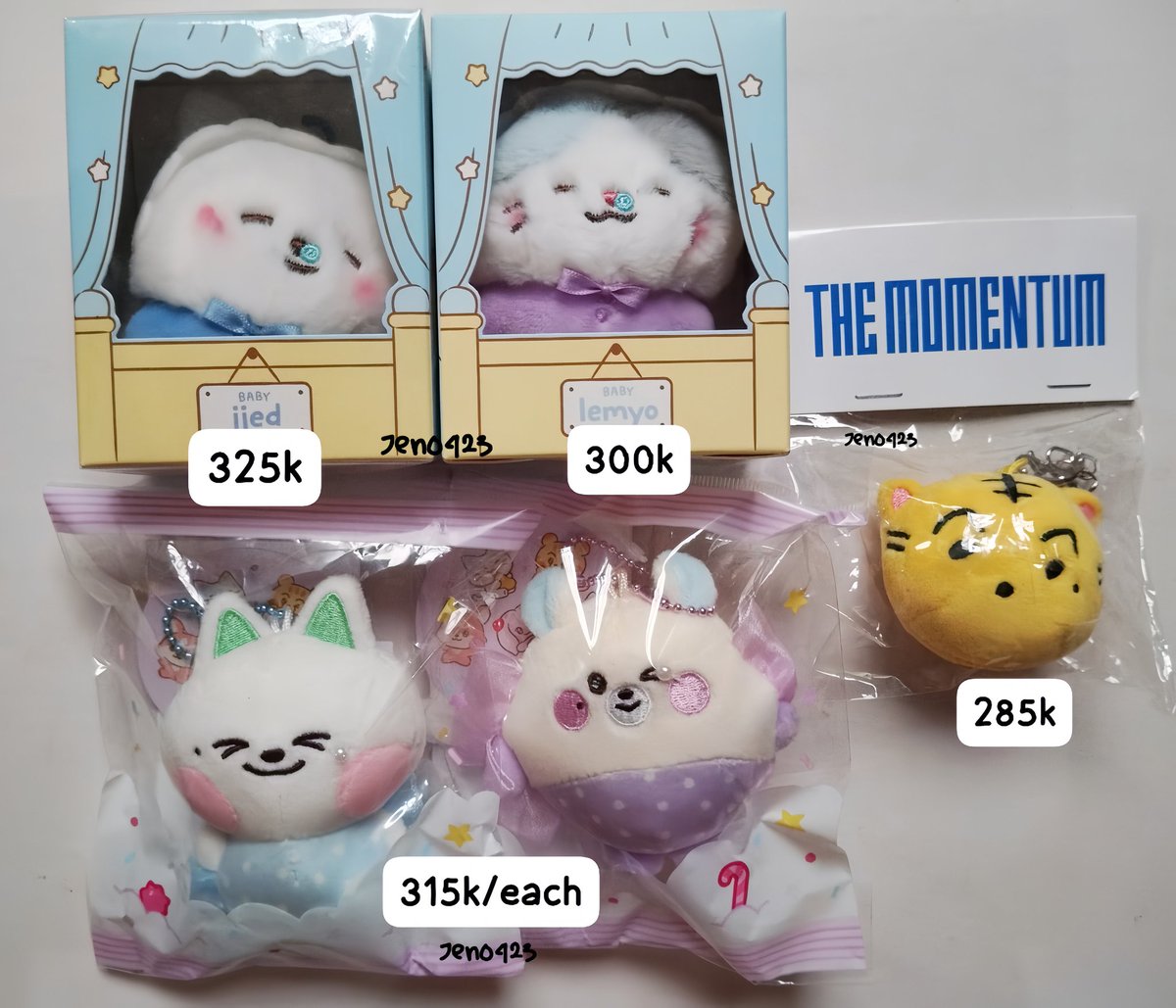 wts ready ina 

— baby plush keyring jjed lemyo
— mini plush keyring sweet dreamiez jjed bamjji 
— aeong mascot doll keyring the momentum japan

• include all + promo xtra
• sealed, keep event ✓
• dom jatim 
t. wtb lfb nct 127 dream mark jeno chenle jisung