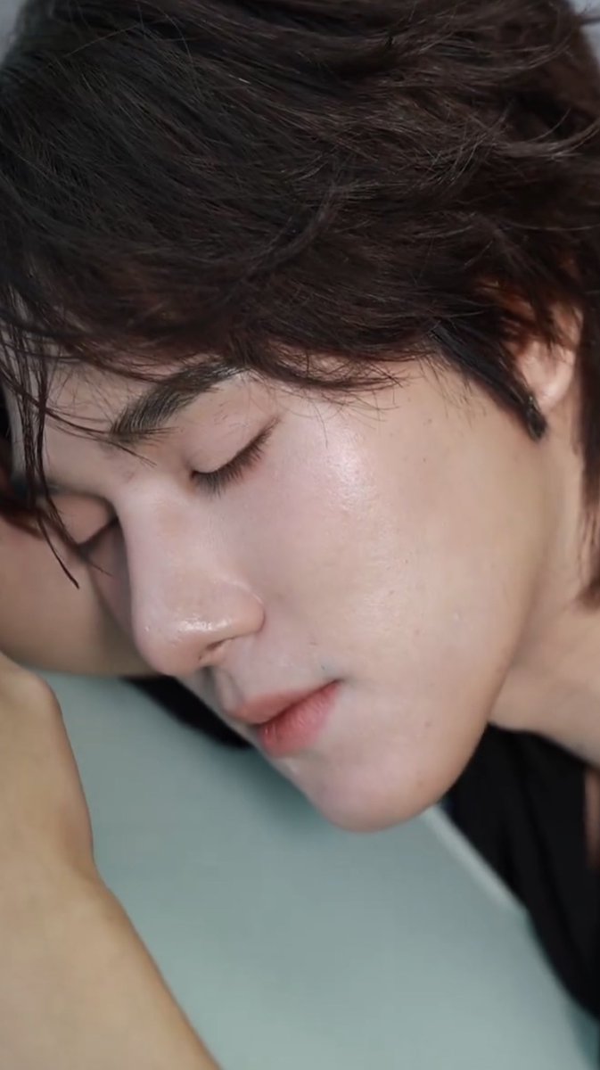 tear ᡣ𐭩ྀིྀི tweet media