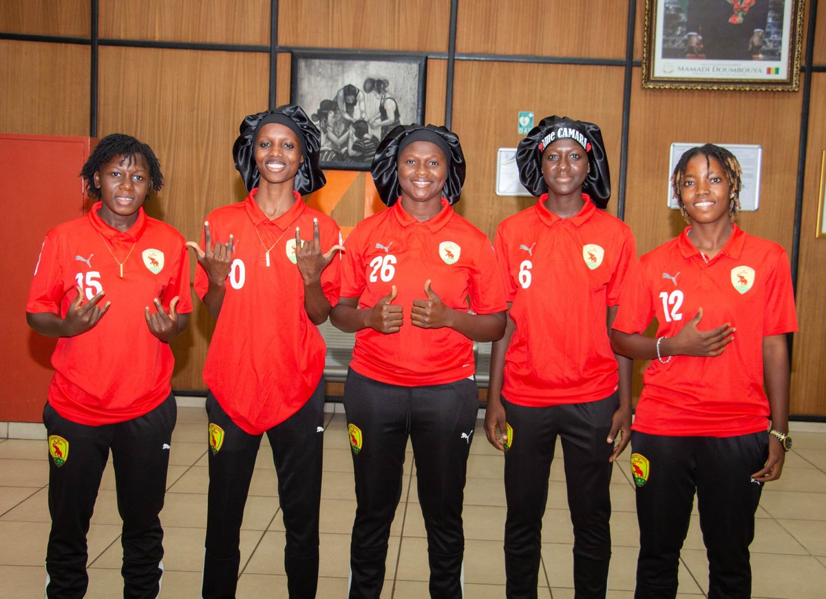 fgfofficiel's tweet image. ✈️ L’équipe nationale féminine U17 a quitté Conakry ce vendredi matin en direction de Niamey, où elle affrontera le Niger dans le cadre des éliminatoires de la Coupe du monde FIFA 2026 de sa catégorie.

#FGF | #GbinGbinSo | #FIFA | #SyliFemininU17