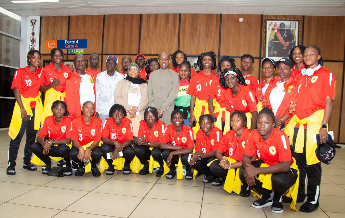fgfofficiel's tweet image. ✈️ L’équipe nationale féminine U17 a quitté Conakry ce vendredi matin en direction de Niamey, où elle affrontera le Niger dans le cadre des éliminatoires de la Coupe du monde FIFA 2026 de sa catégorie.

#FGF | #GbinGbinSo | #FIFA | #SyliFemininU17